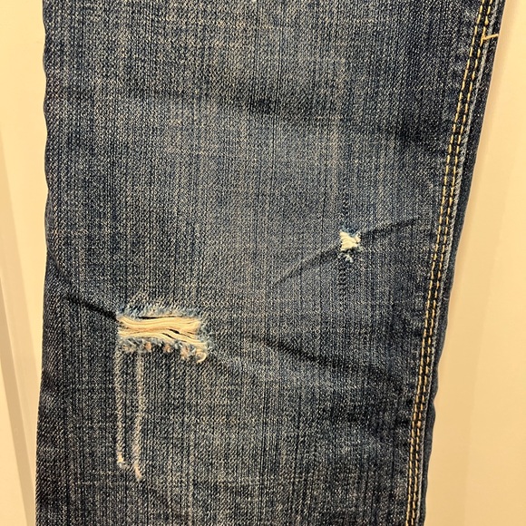 Low rise, American Eagle brand distressed straight fit Jean - Picture 3 of 13